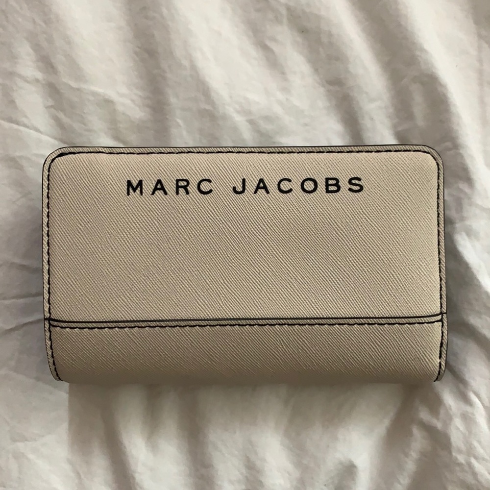 Marc Jacobs wallet